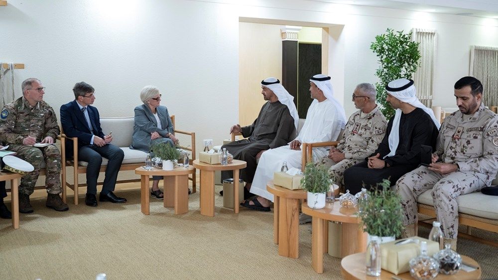 رئيس الدولة يستقبل وزيرة القوات المسلحة الفرنسية