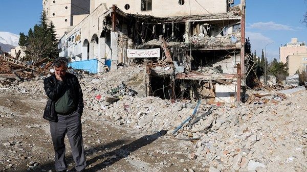 ترامب يمهل إيران 48 ساعة لفتح مضيق هرمز