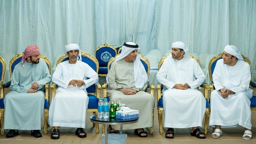 سعود بن صقر يعزي في وفاة حمد عبدالله نهيل العرياني