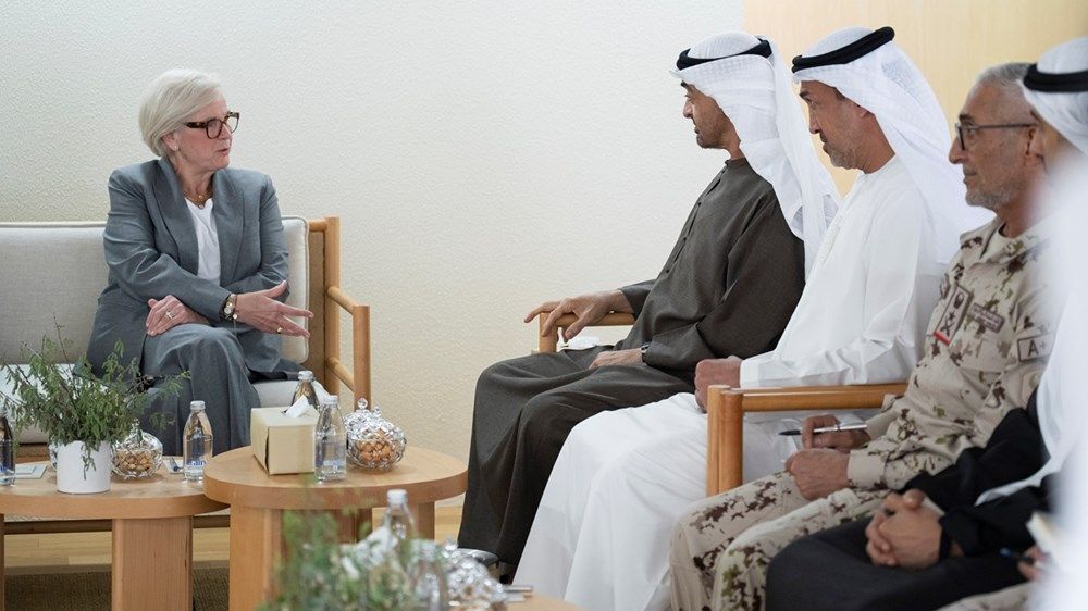 رئيس الدولة يستقبل وزيرة القوات المسلحة الفرنسية