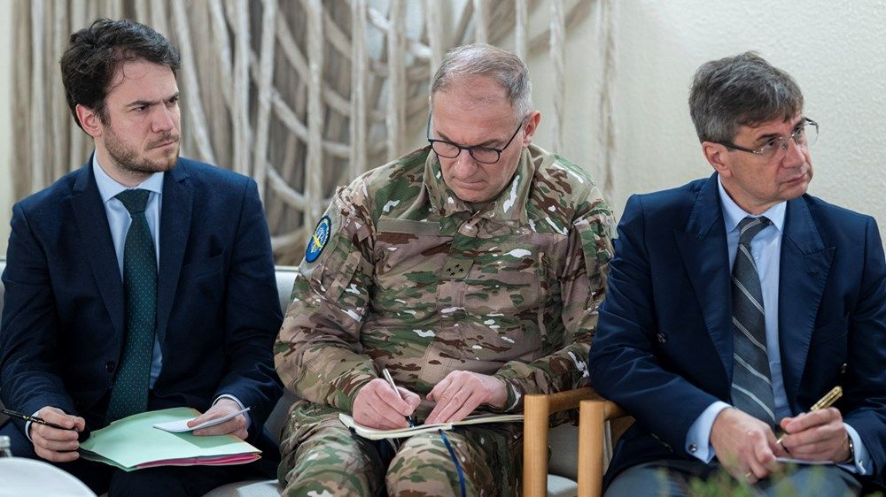 رئيس الدولة يستقبل وزيرة القوات المسلحة الفرنسية