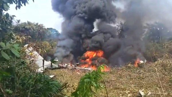 عشرات القتلى إثر تحطم طائرة في كولومبيا