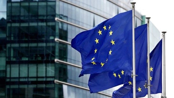 الاتحاد الأوروبي يعزز مساعداته للبنان مع تفاقم الأزمة الإنسانية