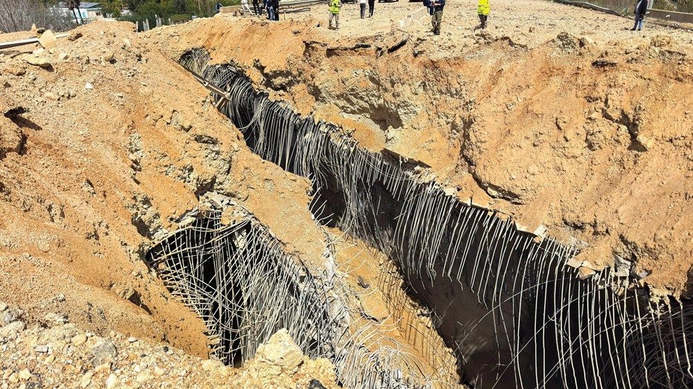 إسرائيل تقطع أوصال جنوب لبنان باستهداف الجسور