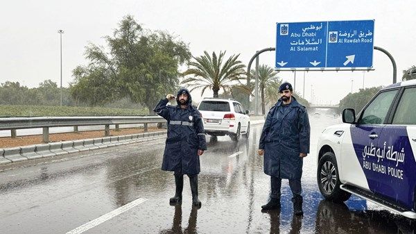 شرطة أبوظبي تعزّز جهودها الميدانية لضمان السلامة