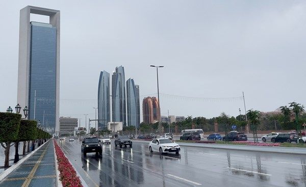 توقعات بسقوط أمطار غزيرة على أغلب مناطق الدولة غداً