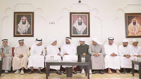 سيف بن زايد يعزي في وفاة علي العبيدلي