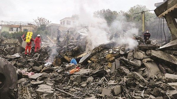 5 قتلى في غارات إسرائيلية على جنوبي لبنان