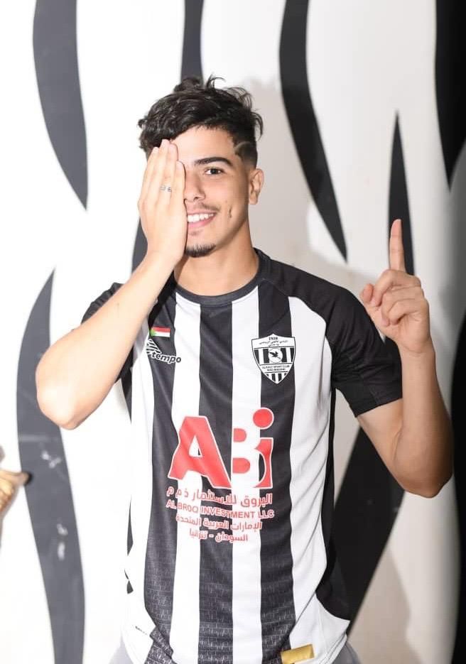 بالصورة.. في مفاجأة كبيرة.. محترف جزائري ينضم لقائمة المنتخب السوداني استعداداً لمواجهة السعودية