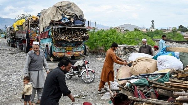 باكستان تستأنف العمليات العسكرية ضد أفغانستان