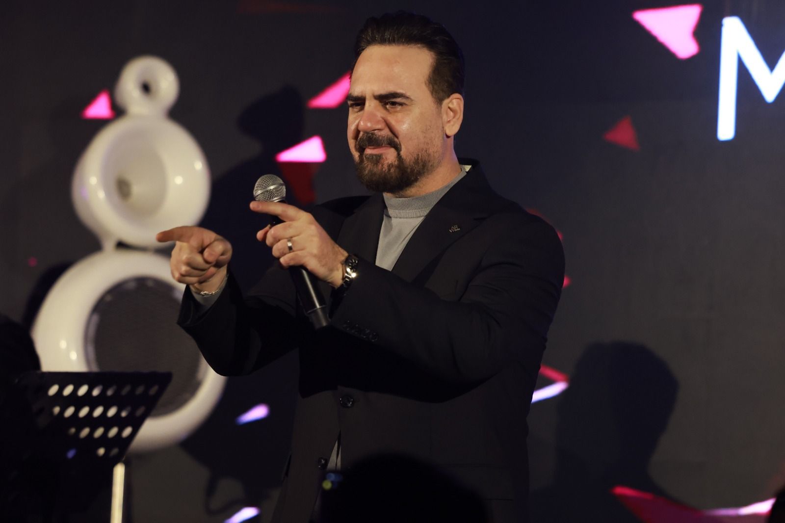 وائل جسار يتألق في حفل بمصر ويوجه تحية خاصة للبنان