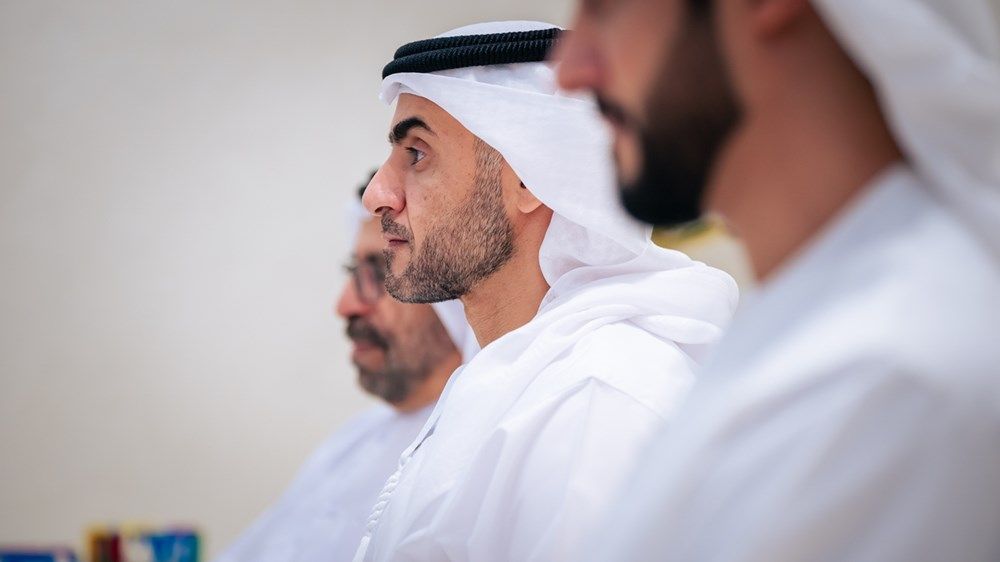 رئيس الدولة يتلقى رسالة خطية من الرئيس السوري تسلمها عبدالله بن زايد