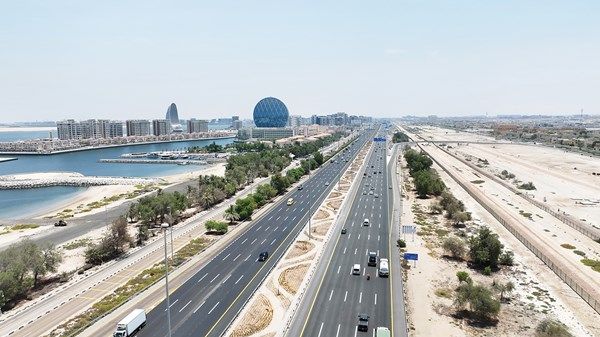 صيانة 83 جسراً ونفقاً ونحو مليون متر مربع من الطرق في أبوظبي