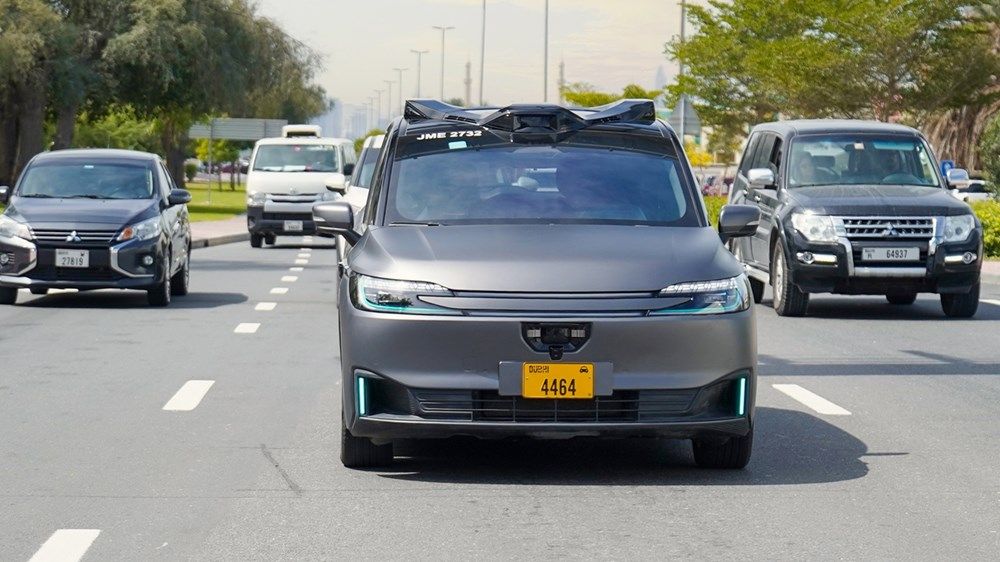 بدء التشغيل التجاري للتاكسي ذاتي القيادة في منطقتي أم سقيم وجميرا بدبي
