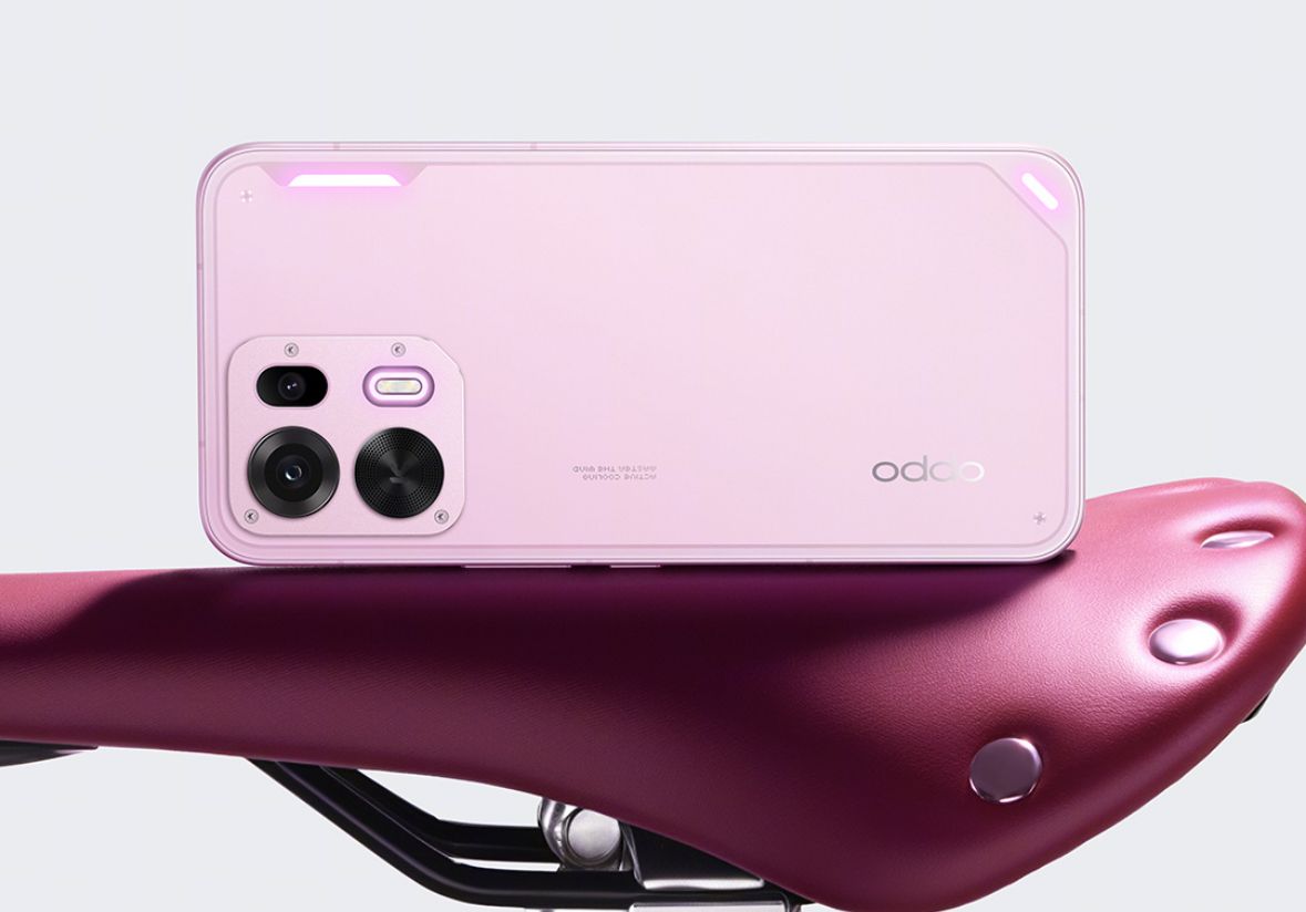 تكنولوجيا: أوبو تكشف عن هاتف جديد بإضاءة LED مميزة ويتوفر بأربع ألوان بينها الوردي