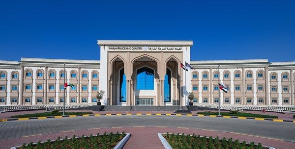 شرطة الشارقة تطرح مبادرات لتعزيز الوقاية المهنية خلال مؤتمر الصحة والسلامة والبيئة