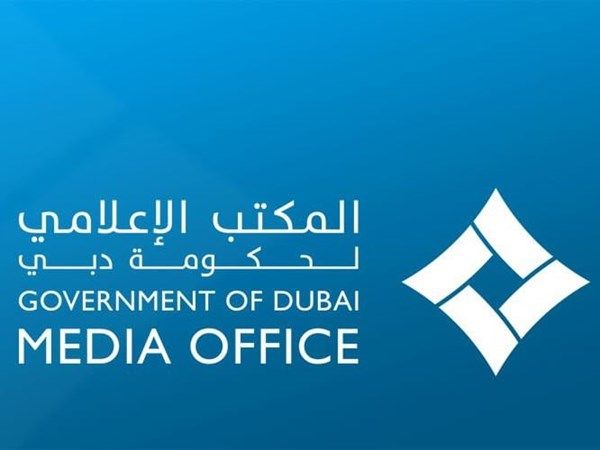 الجهات المختصة في دبي تعاملت مع حادث تعرضت له ناقلة نفط كويتية في مياه دبي بمنطقة المخطاف (E) ناجم عن طائرة مسيّرة