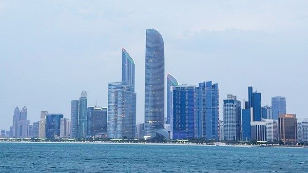 الطقس المتوقع غداً في الإمارات