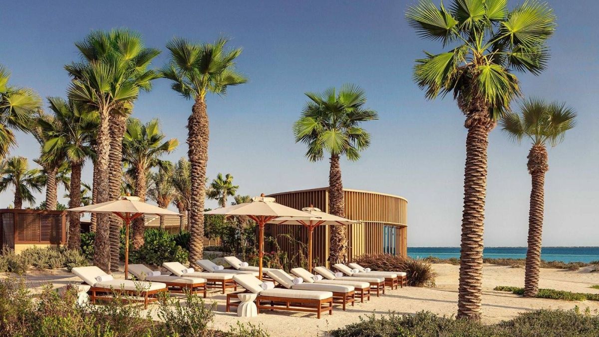 شواطئ المملكة تواصل تقديم "بحر" من الخيارات