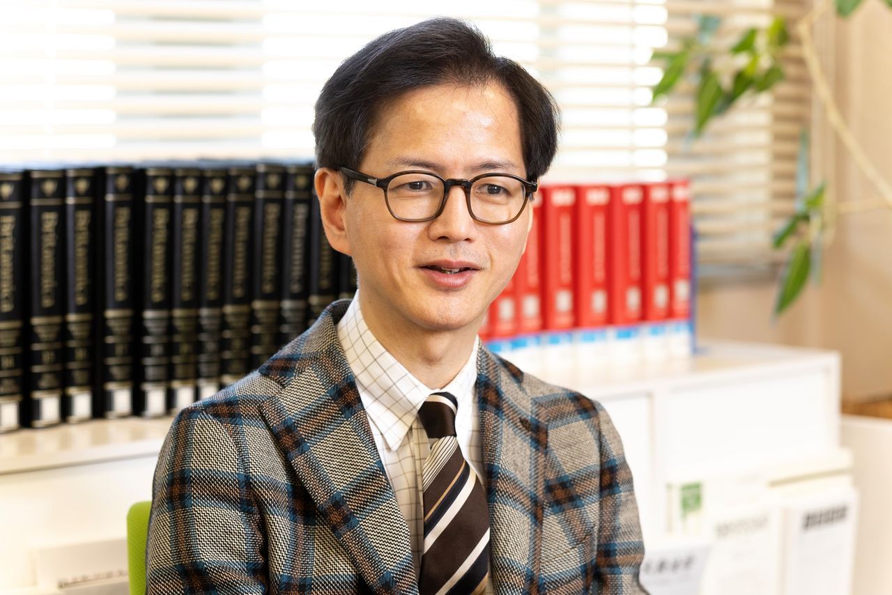 اليابان | صعود ”امرأة حديدية“ في اليابان: هل تسير ساناي تاكايتشي على خطى مارغريت تاتشر؟