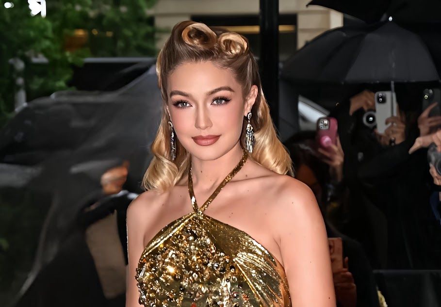 بالصور – جيجي حديد بملامحٍ جديدة: تحوّل جريء إلى “بيكسي بوب” يبدّل هويتها البصرية