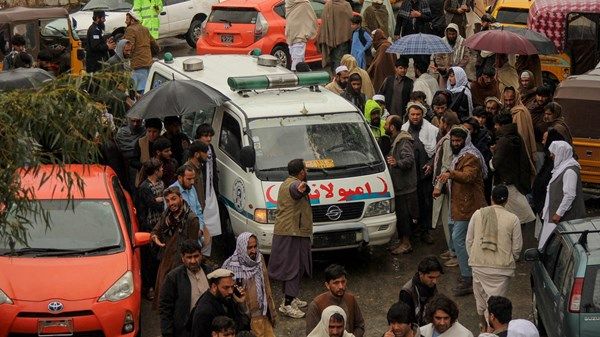 باكستان وأفغانستان تجريان مباحثات في الصين