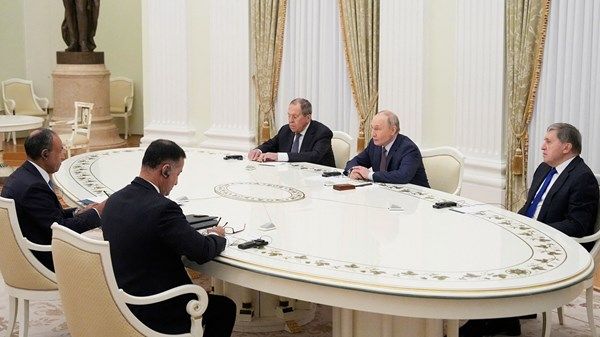 بوتين يقترح إنشاء مركز للطاقة والحبوب في مصر