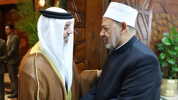 شيخ الأزهر: ندين بشدة الاعتداءات غير المبررة على المنشآت المدنية في الإمارات
