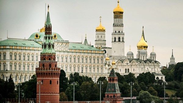 الكرملين: أهمية عقد قمة روسية - عربية لاحتواء تداعيات التوتر بالشرق الأوسط