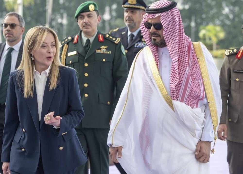 رئيسة وزراء جمهورية إيطاليا تصل إلى جدة