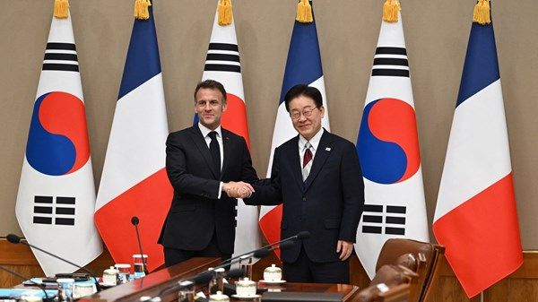 كوريا الجنوبية وفرنسا تناقشان سبل توسيع التعاون