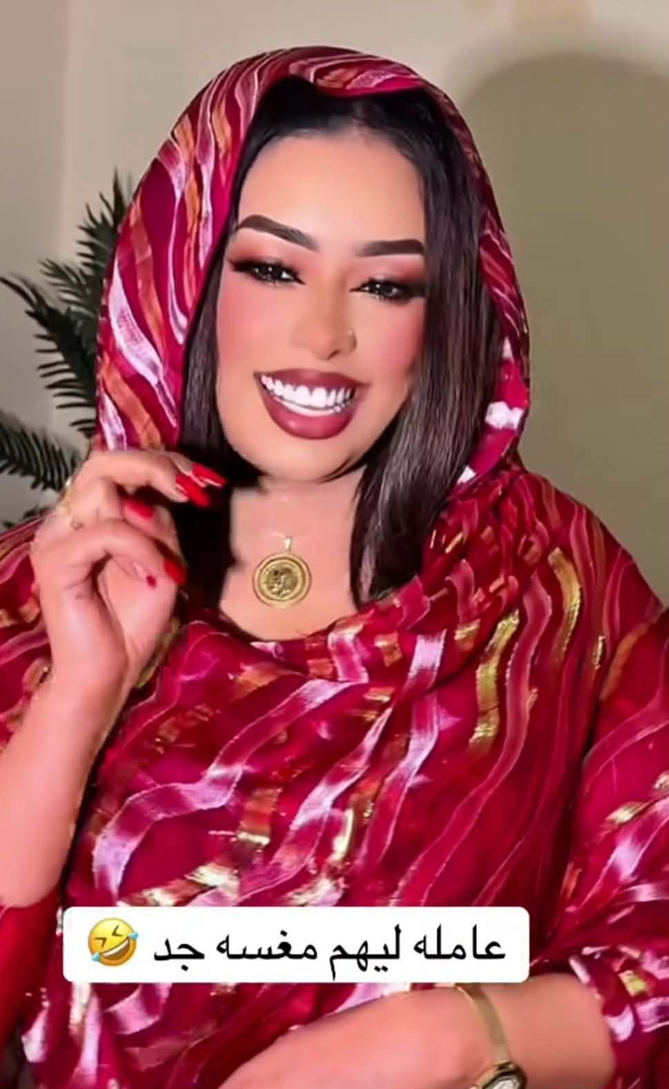 شاهد بالصورة والفيديو.. الفنانة إيمان الشريف ترد على أزمة التسجيلات المسربة بوصلة رقص مثيرة على أنغام: (عاملة ليهم مغسة شديد)