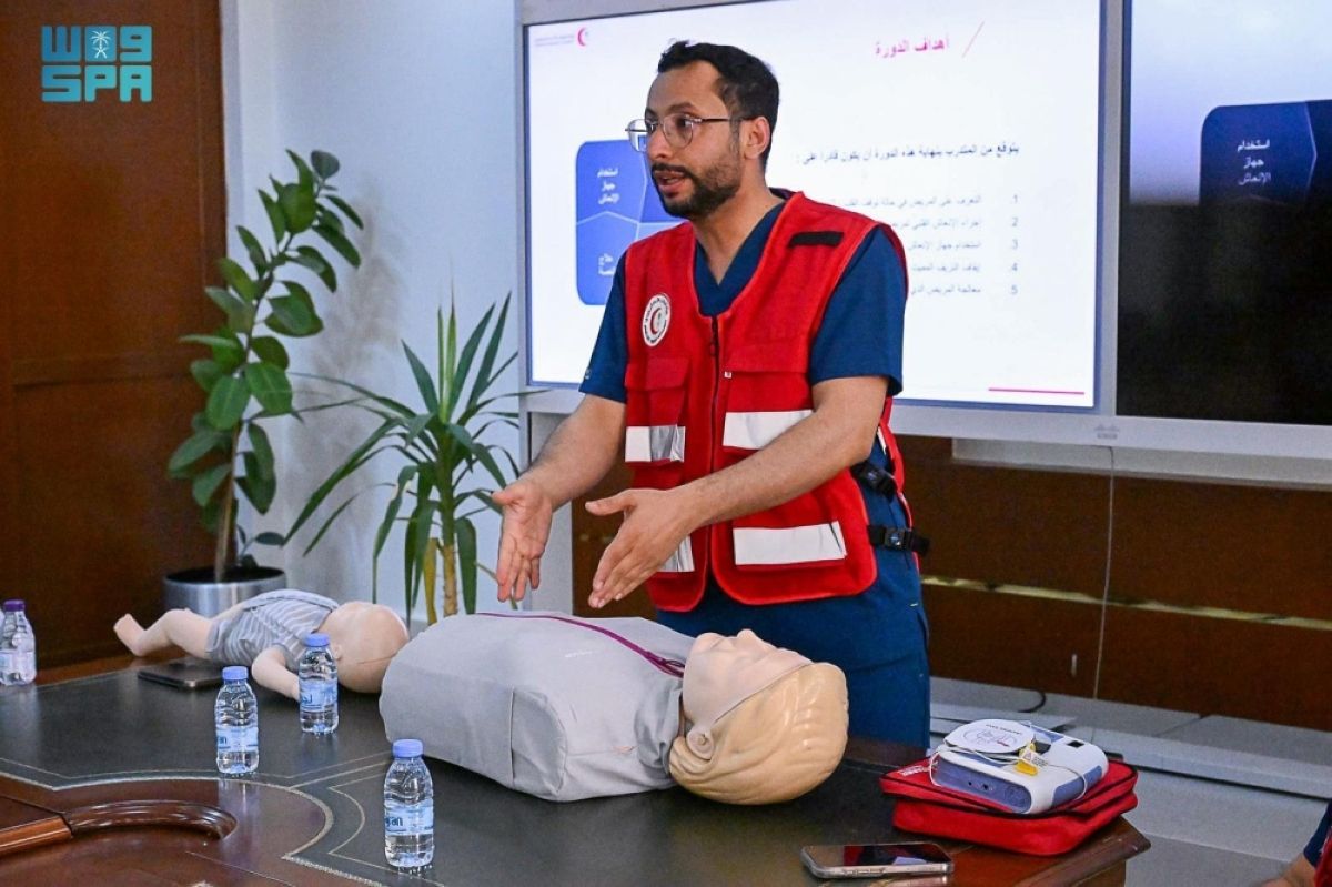 الهلال الأحمر بنجران 
ينفذ مشروع «الثمان الأولى»