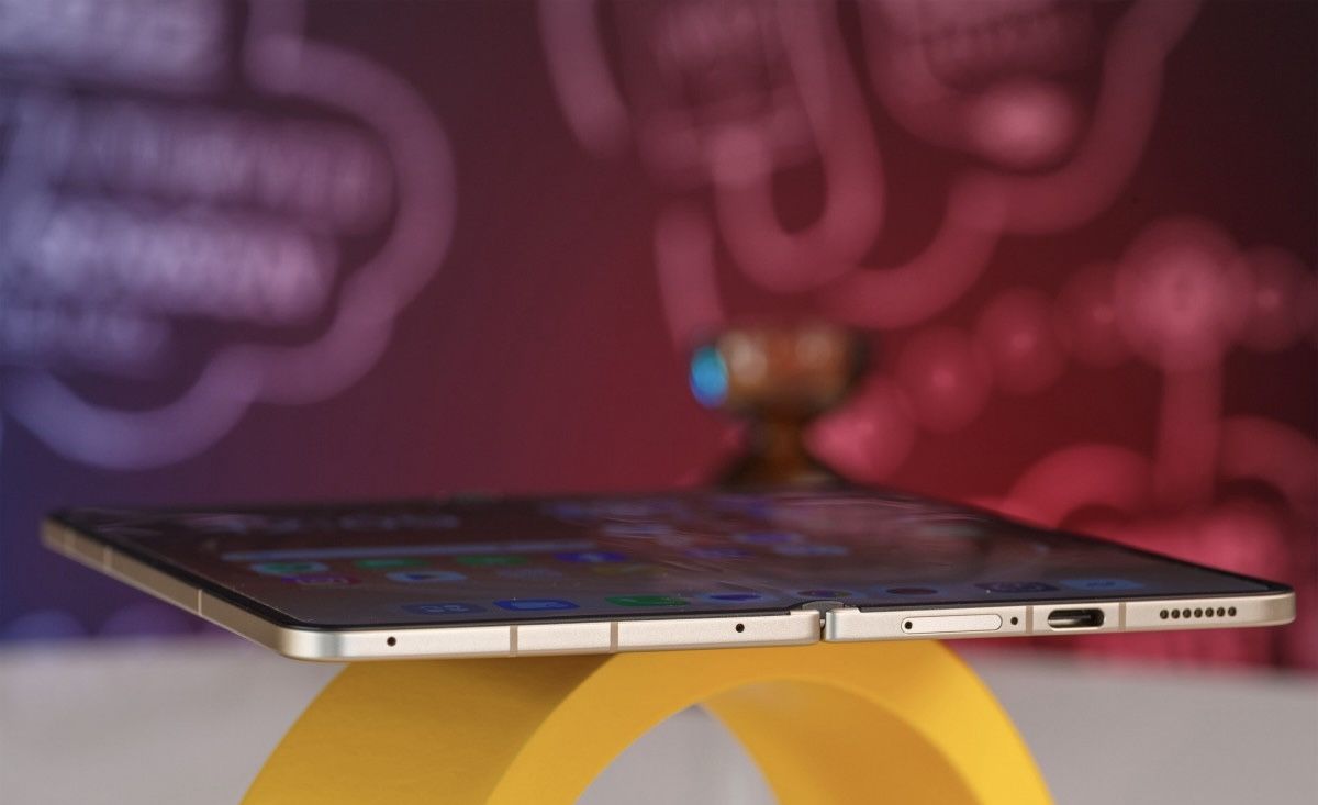 تكنولوجيا: تسريب جديد يكشف أن آيفون القابل للطي قد يأتي بمفصل مطبوع بتقنية ثلاثية الأبعاد