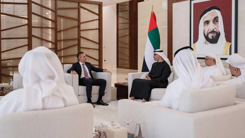 خالد بن محمد بن زايد يلتقي الرئيس التنفيذي لمؤسسة «نوبنك» للخدمات المالية والمصرفية الرقمية