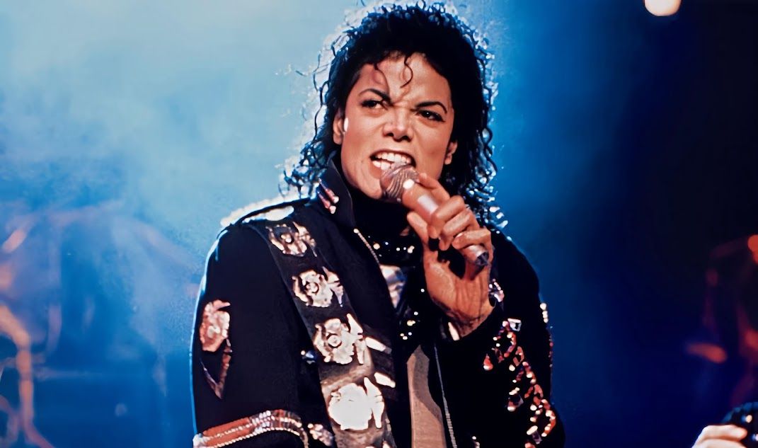 قبل عرض فيلم “مايكل”… سرّ خفيّ لعام كامل داخل عائلة جاكسون