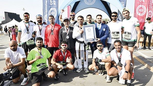 شرطة دبي تُسجل رقمين قياسيين عالميين في «غينيس»