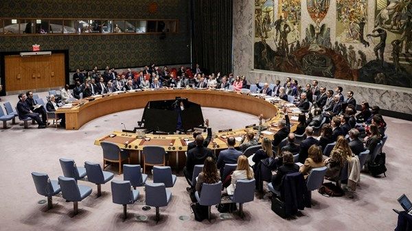 مجلس الأمن يخفق في اعتماد قرار يطالب إيران بالامتناع عن عرقلة الملاحة في "هرمز"