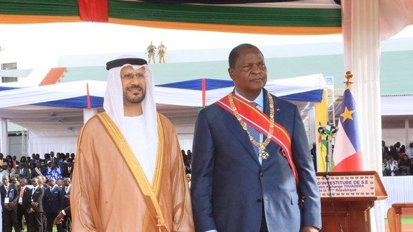 نيابة عن رئيس الدولة.. سفير الإمارات لدى أفريقيا الوسطى يحضر مراسم تنصيب الرئيس تواديرا