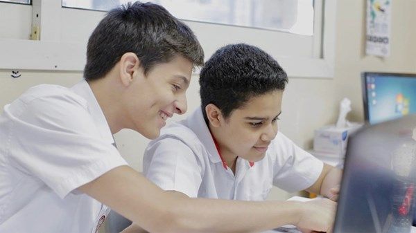 10 إرشادات لدعم طلبة دبي في التقييم المدرسي عن بُعد