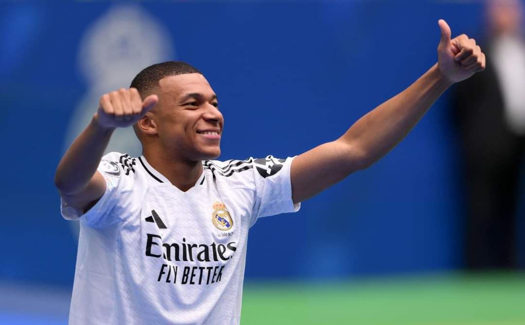 رغم هزيمة ريال مدريد.. مبابي وفينيسيوس يتحديان بايرن ميونيخ