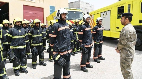 قائد عام شرطة أبوظبي يتفقد مستويات الجاهزية في مركز الدفاع المدني بمصفح