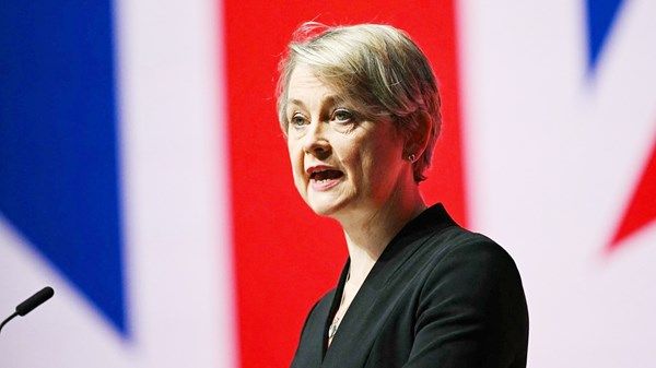 بريطانيا: أهمية أن يفضي الاتفاق إلى ضمان عدم استمرار إيران بتهديد جيرانها