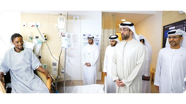 وفد من «الطاقة» و«موانئ أبوظبي يُتابع أوضاع المتأثرين بالاعتداءات الإيرانية