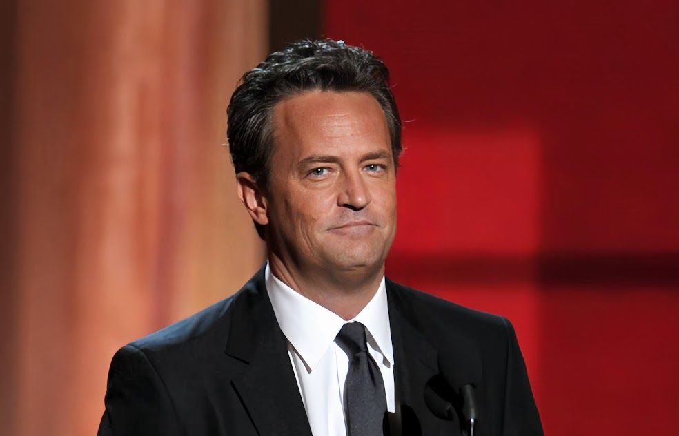 نهاية “ملكة الكيتامين”… حكم قاسٍ يكشف كواليس وفاة ماثيو بيري