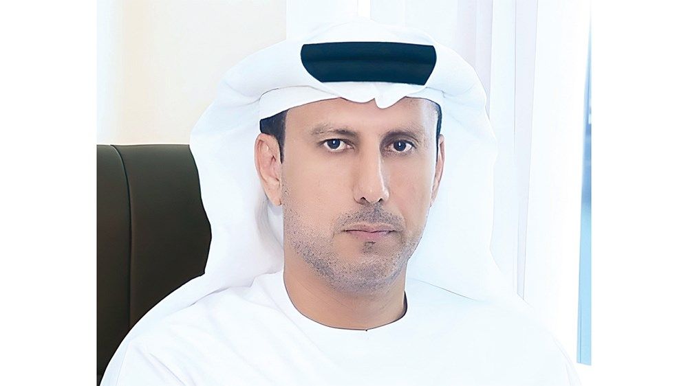 مواطنون: علَمنا يحمل تاريخاً من العزيمة والصمود