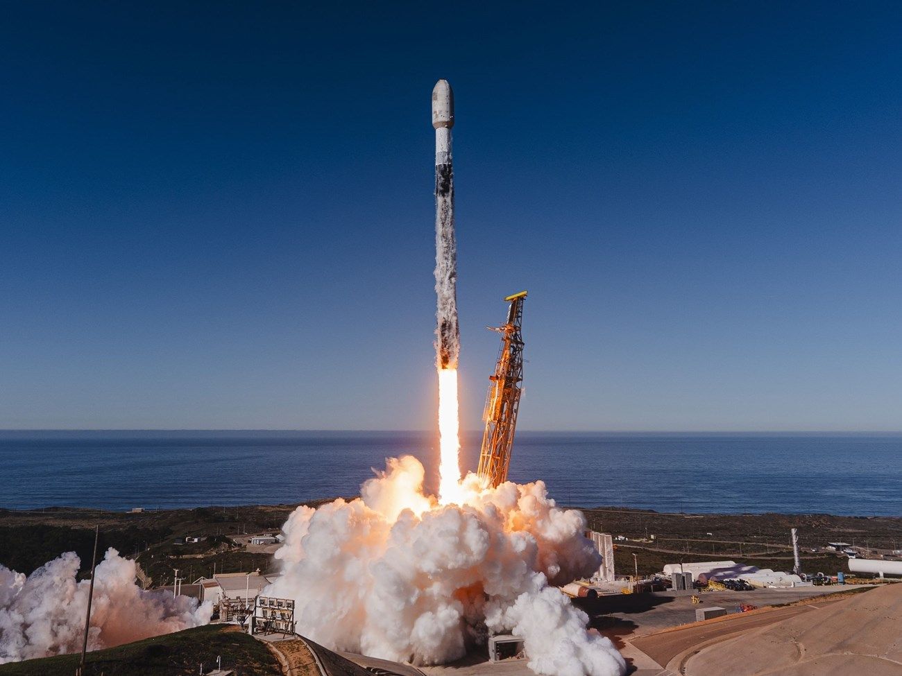 الإمارات في الفضاء.. إنجازات متتالية ورؤية تقود العالم نحو مستقبل مزدهر