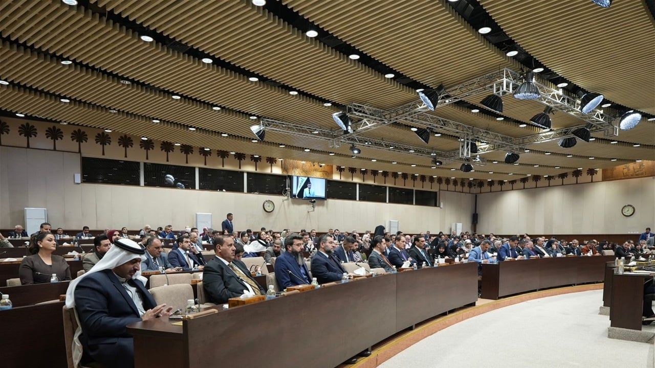 انتهاء عملية التصويت للجولة الثانية لانتخاب رئيس الجمهورية وبدء عملية العد والفرز