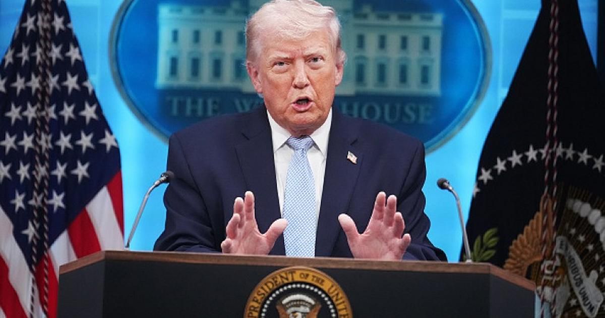 ترامب: السبب الوحيد لبقاء الإيرانيين على قيد الحياة هو التفاوض