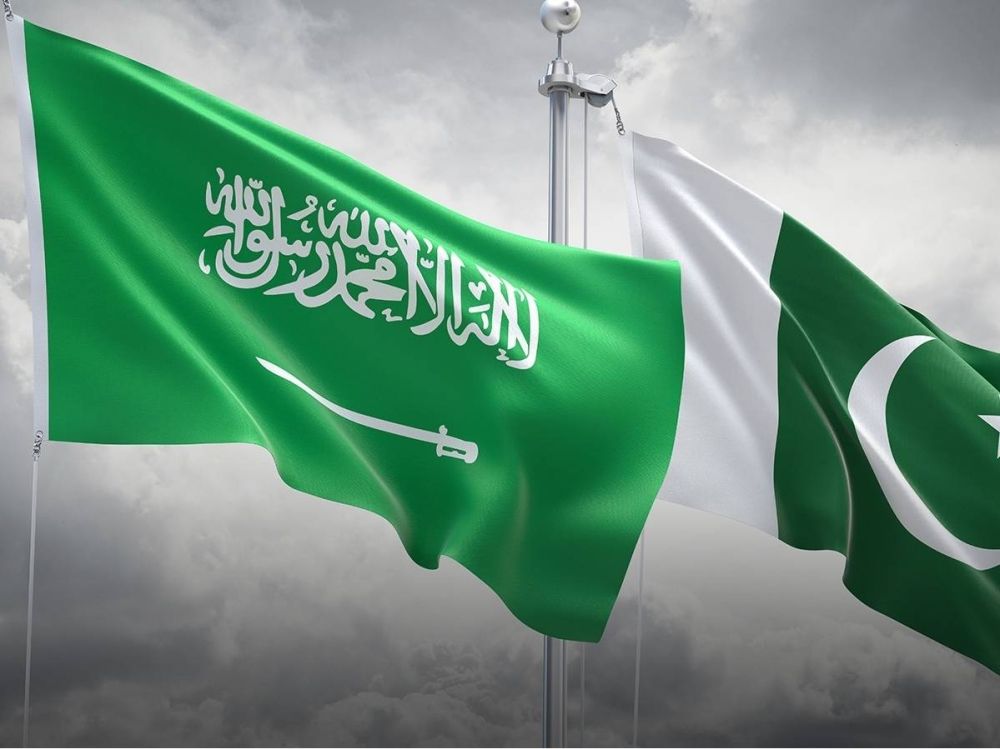 وصول قوة عسكرية باكستانية إلى السعودية لتعزيز التعاون الدفاعي